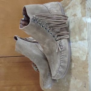 Minnetonka Moccasins